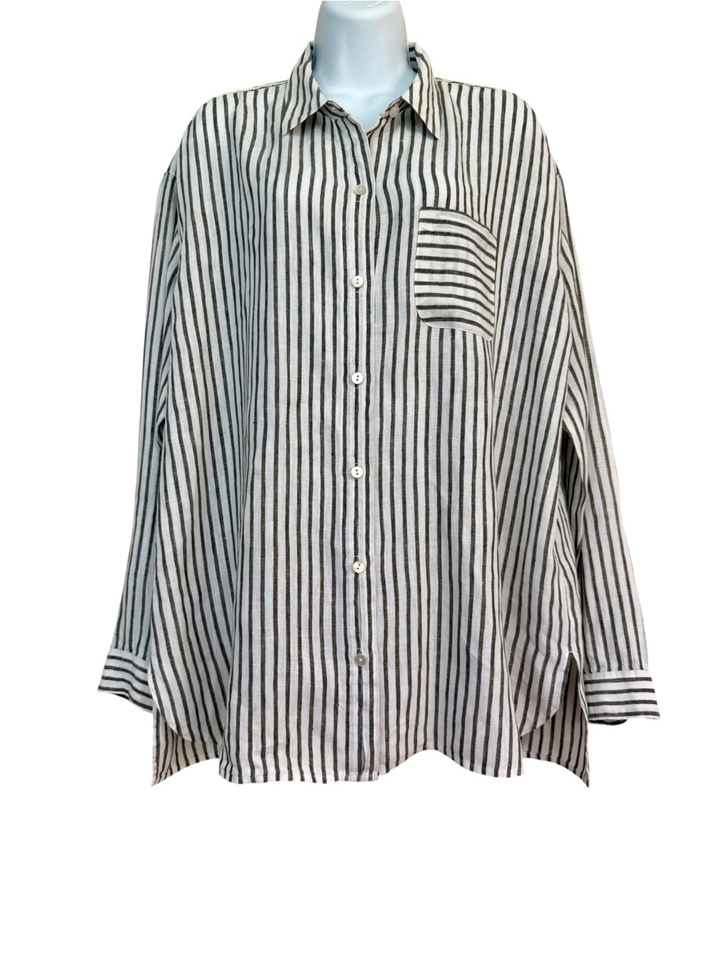 J. Jill Love White Gray Striped Top Size Large Button Down Shirt Lagenlook Tunic